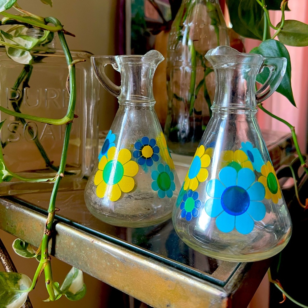 VINTAGE OIL & VINEGAR BOTTLES
